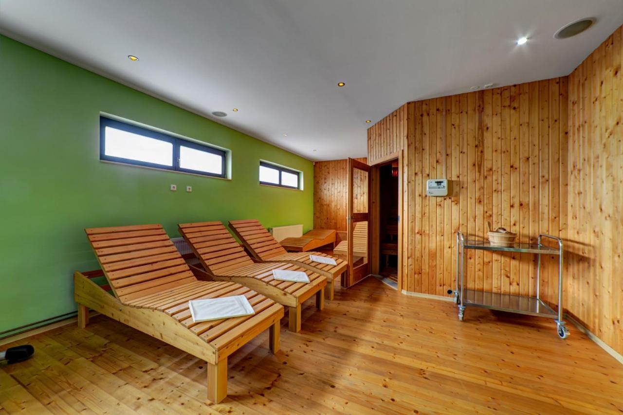 Apartmanovy Dom Slniecko Жьяр Экстерьер фото