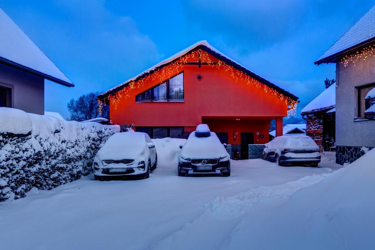 Apartmanovy Dom Slniecko Жьяр Экстерьер фото